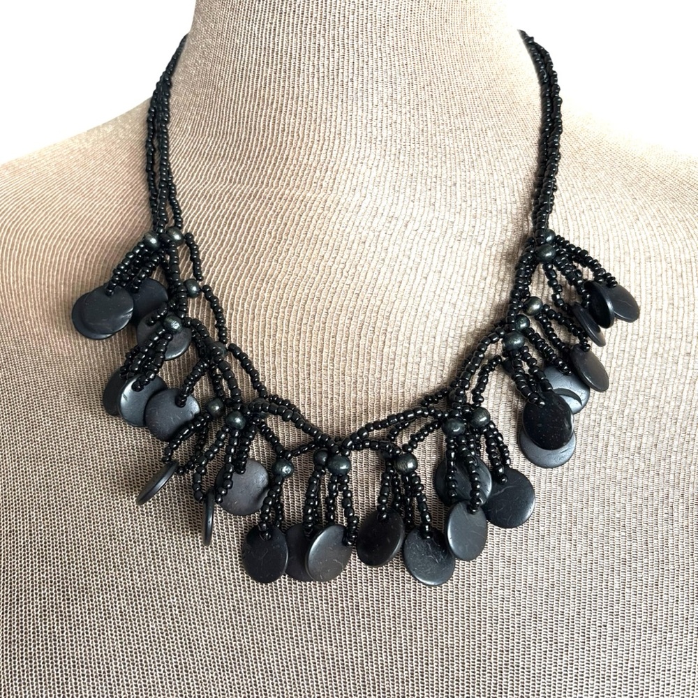 Chic Black wood Beaded Necklace